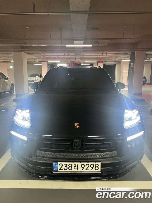 Porsche Macan 95B, 2022 1