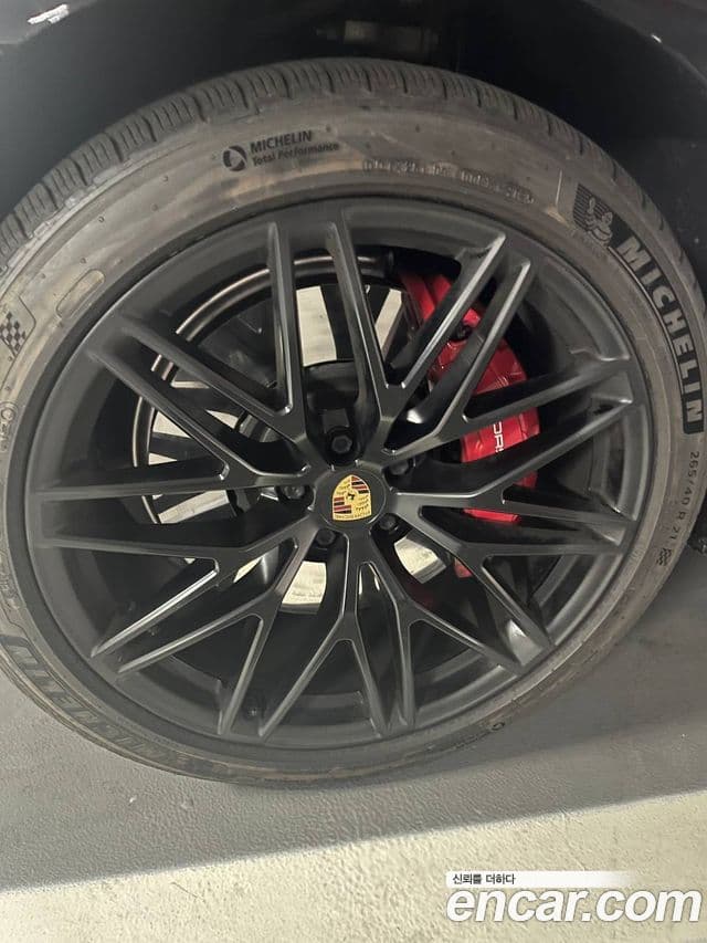 Porsche Macan 95B, 2022 4