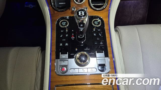 Bentley Continental GT 3세대 4.0 GT Azure, 2023 12