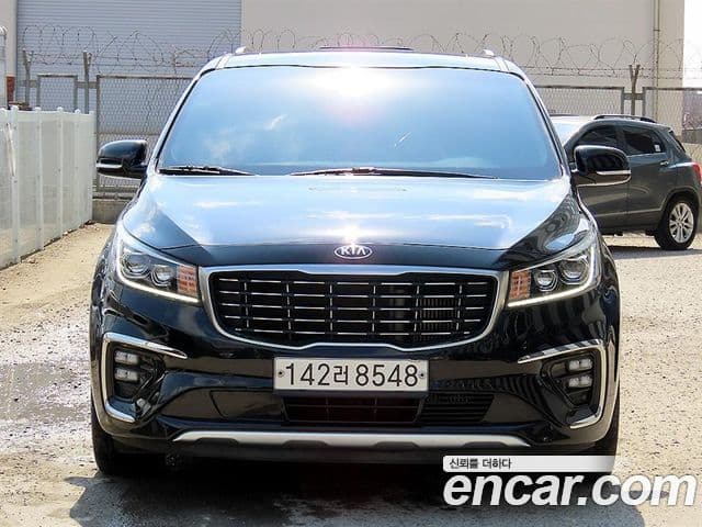 Kia The / новый New Carnival Noblesse, 2019 1