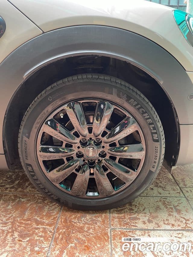 Mini Cooper Countryman 2세대, 2024 12