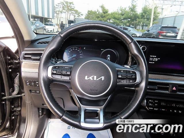 Kia K5 гибрид 3세대 Noblesse, 2023 8