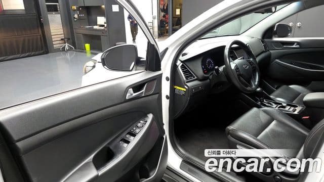 Hyundai All New Tucson Modern, 2017 11