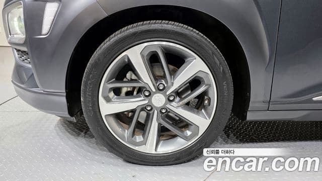 Hyundai Kona Modern Art, 2018 все фото