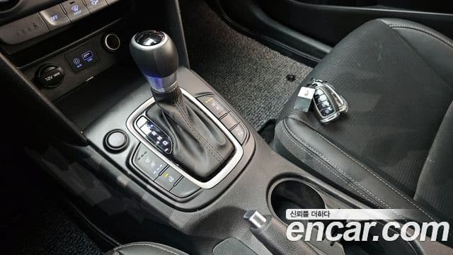 Hyundai Kona Modern Art, 2018 9