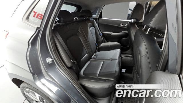 Hyundai Kona Modern Art, 2018 12