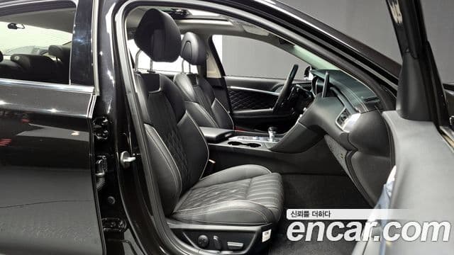 Genesis G70 Elite, 2019 10