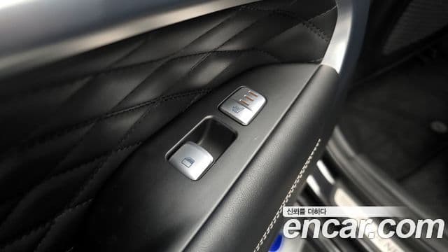 Genesis G70 Elite, 2019 19