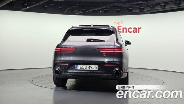 Genesis GV70, 2021 4