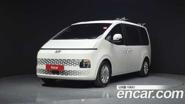 Hyundai Staria Modern, 2023 1