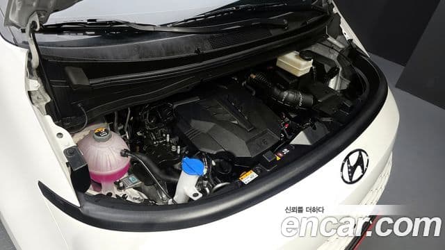 Hyundai Staria Modern, 2023 6