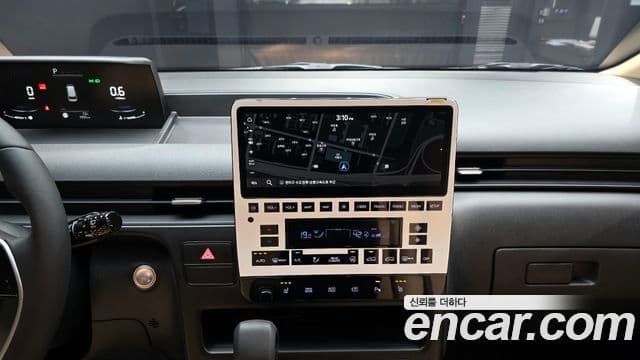 Hyundai Staria Modern, 2023 15