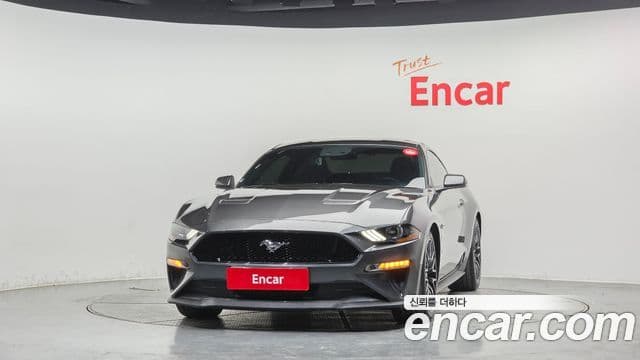 Ford Mustang GT купе, 2018 3