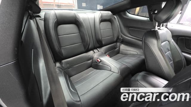 Ford Mustang GT купе, 2018 12