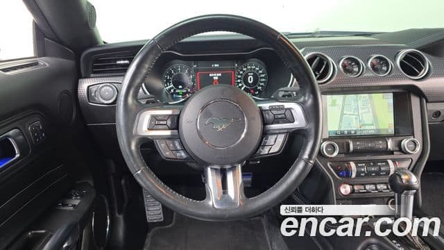 Ford Mustang GT купе, 2018 13