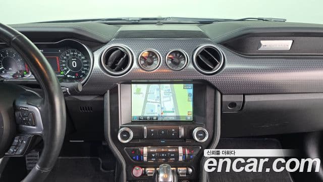 Ford Mustang GT купе, 2018 14