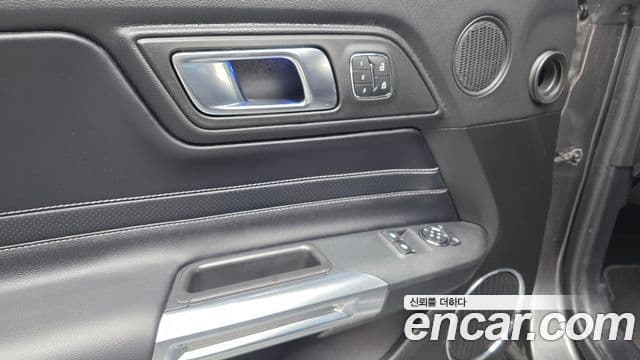 Ford Mustang GT купе, 2018 18