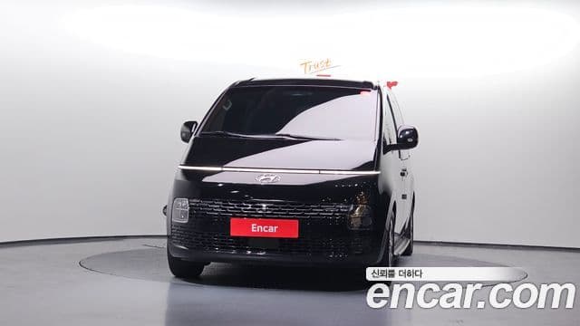 Hyundai Staria Modern, 2023 3