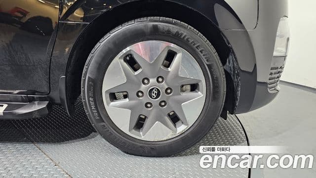 Hyundai Staria Modern, 2023 все фото