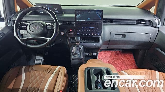 Hyundai Staria Modern, 2023 7