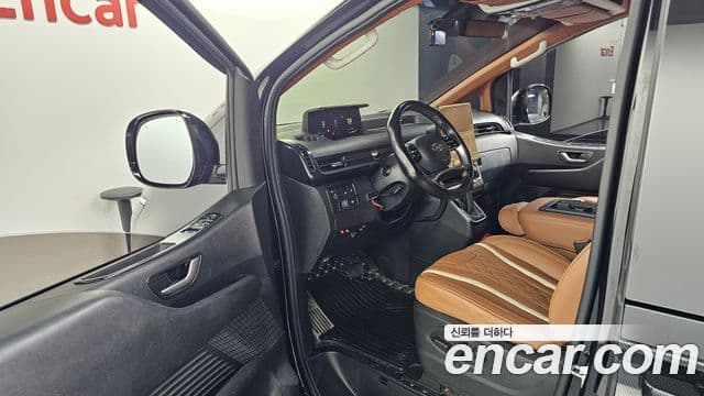 Hyundai Staria Modern, 2023 10