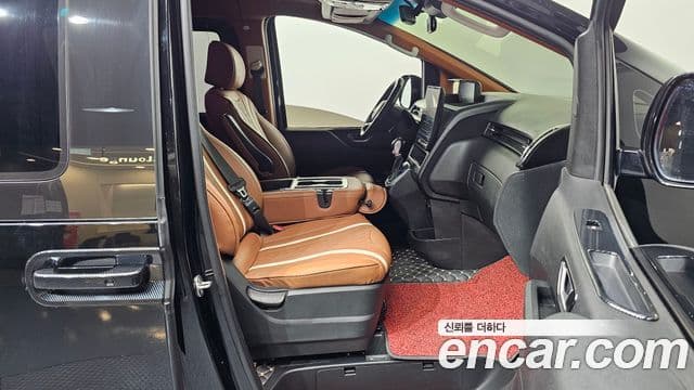 Hyundai Staria Modern, 2023 11