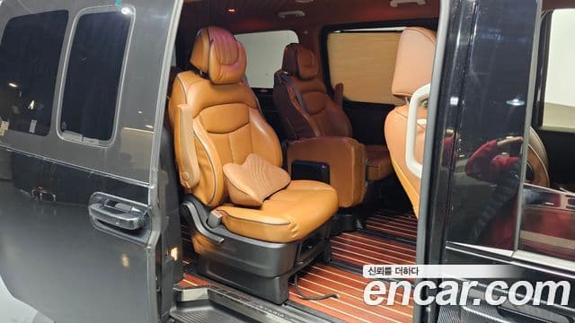 Hyundai Staria Modern, 2023 12