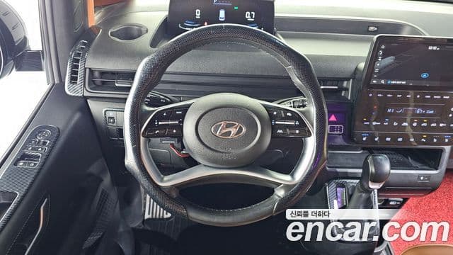 Hyundai Staria Modern, 2023 13