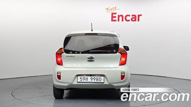 Kia All New Morning Deluxe Trendy, 2015 4