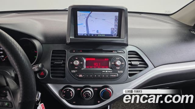 Kia All New Morning Deluxe Trendy, 2015 15