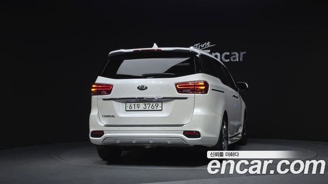 Kia The / новый New Carnival Special, 2019 4
