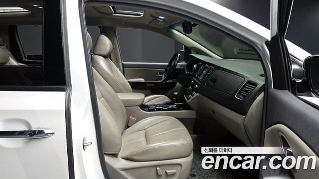 Kia The / новый New Carnival Special, 2019 10