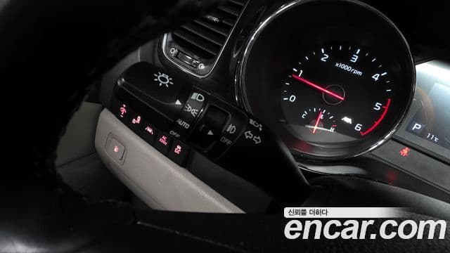 Kia The / новый New Carnival Special, 2019 17