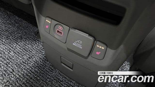 Kia The / новый New Carnival Special, 2019 18