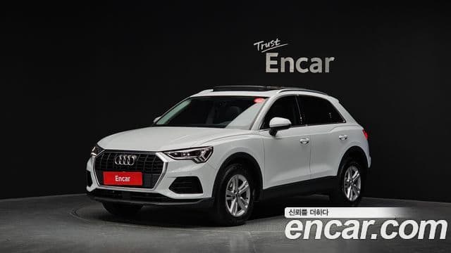 Audi Q3 (F3), 2020 1