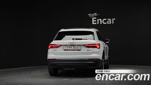 Audi Q3 (F3), 2020 4