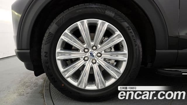Ford Explorer 6세대 2.3 Limited 4WD, 2022 все фото