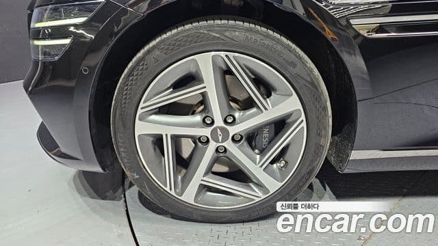 Genesis G80 (RG3) бензин 2.5 турбо AWD, 2022 все фото