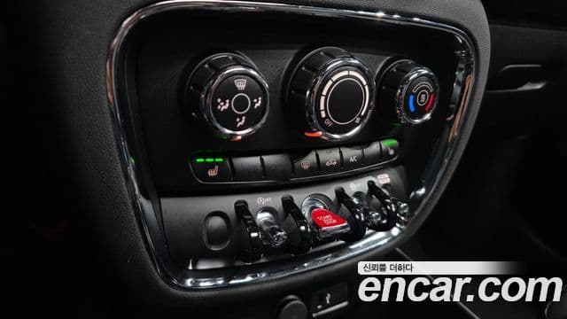 Mini Cooper 클럽맨 2세대, 2020 17