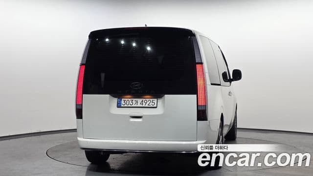 Hyundai Staria Inspiration, 2025 4