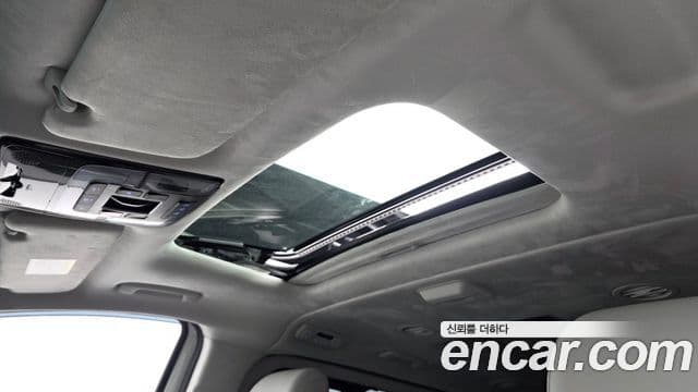 Hyundai Staria Inspiration, 2025 18