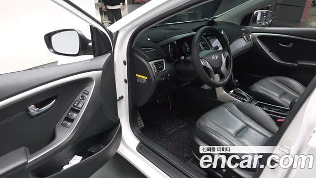 Hyundai i30(новый кузов / новое поколение) 1.6 GDI Extreme, 2012 10