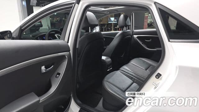 Hyundai i30(новый кузов / новое поколение) 1.6 GDI Extreme, 2012 11