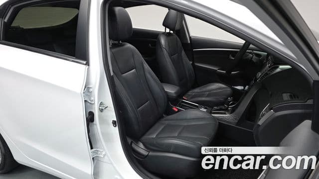 Hyundai i30(новый кузов / новое поколение) 1.6 GDI Extreme, 2012 12