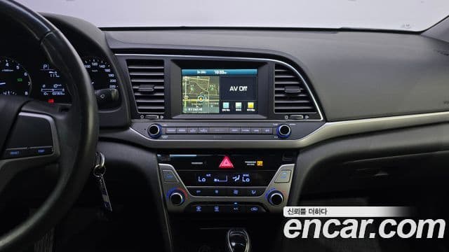 Hyundai Avante AD Special, 2016 15