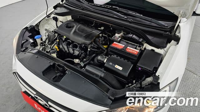 Hyundai Avante AD 1.6 GDI Value Plus, 2018 6