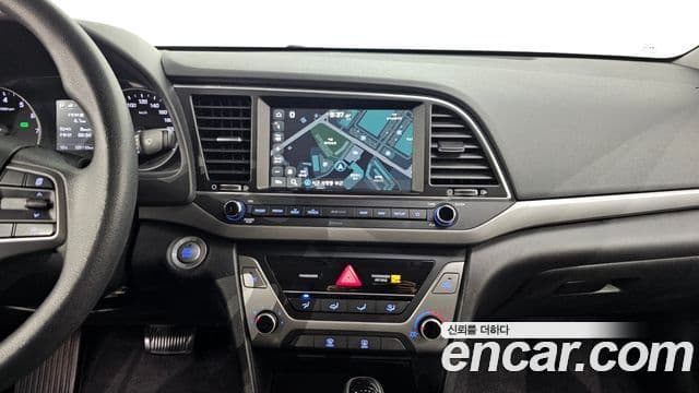 Hyundai Avante AD 1.6 GDI Value Plus, 2018 14