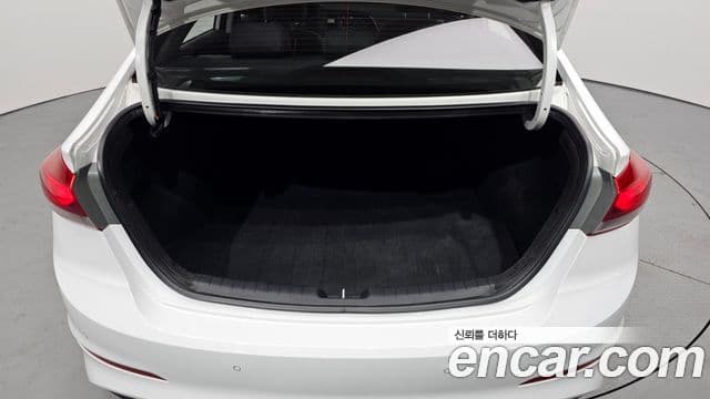 Hyundai Avante AD 1.6 GDI Value Plus, 2018 20