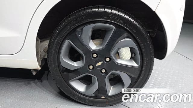 Chevrolet(GM대우) The / новый New Spark Premier, 2019 все фото