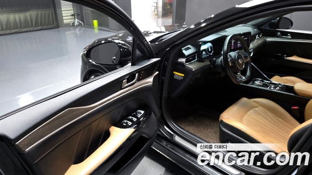 Kia K5 3세대 Signature, 2020 11